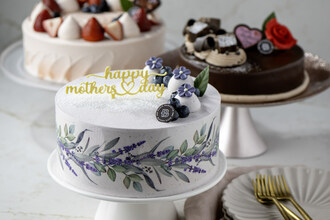 Paris Baguette Unveils Seasonal Cakes for Mother’s Day, Father’s Day and Graduation Celebrations